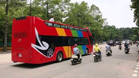 Du khách sẽ được tham quan Cố đô Huế bằng 6 xe buýt mui trần vào năm 2019